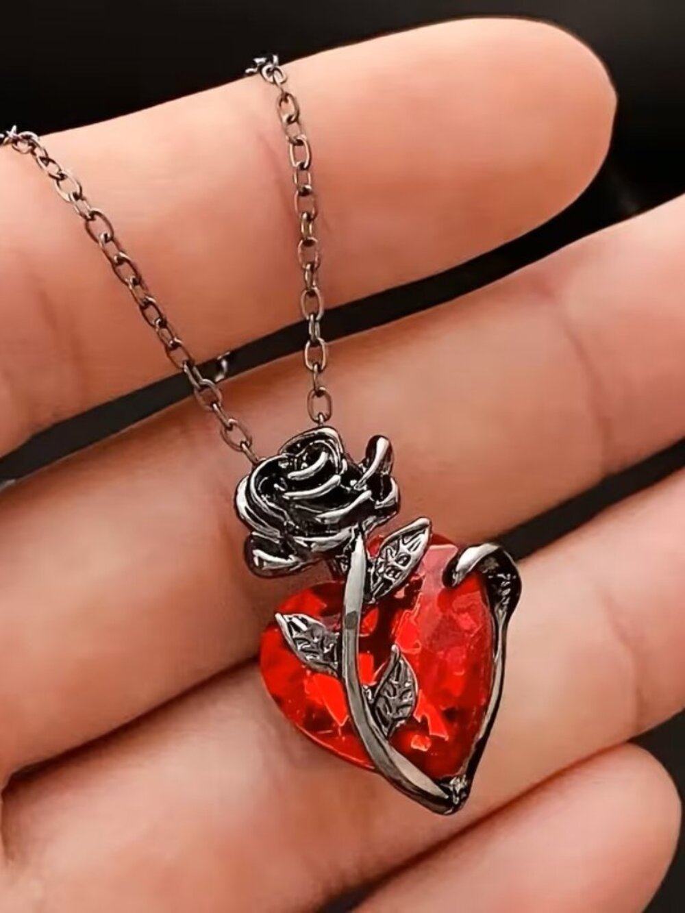 Black Rose Heart Pendant Necklace Gothic Romantic Love Gift Women Jewelry Cute
